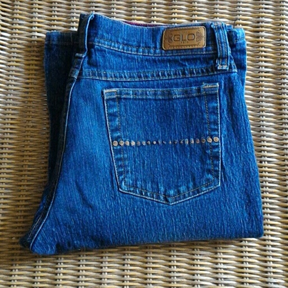 GLO - Picture 2 of 3